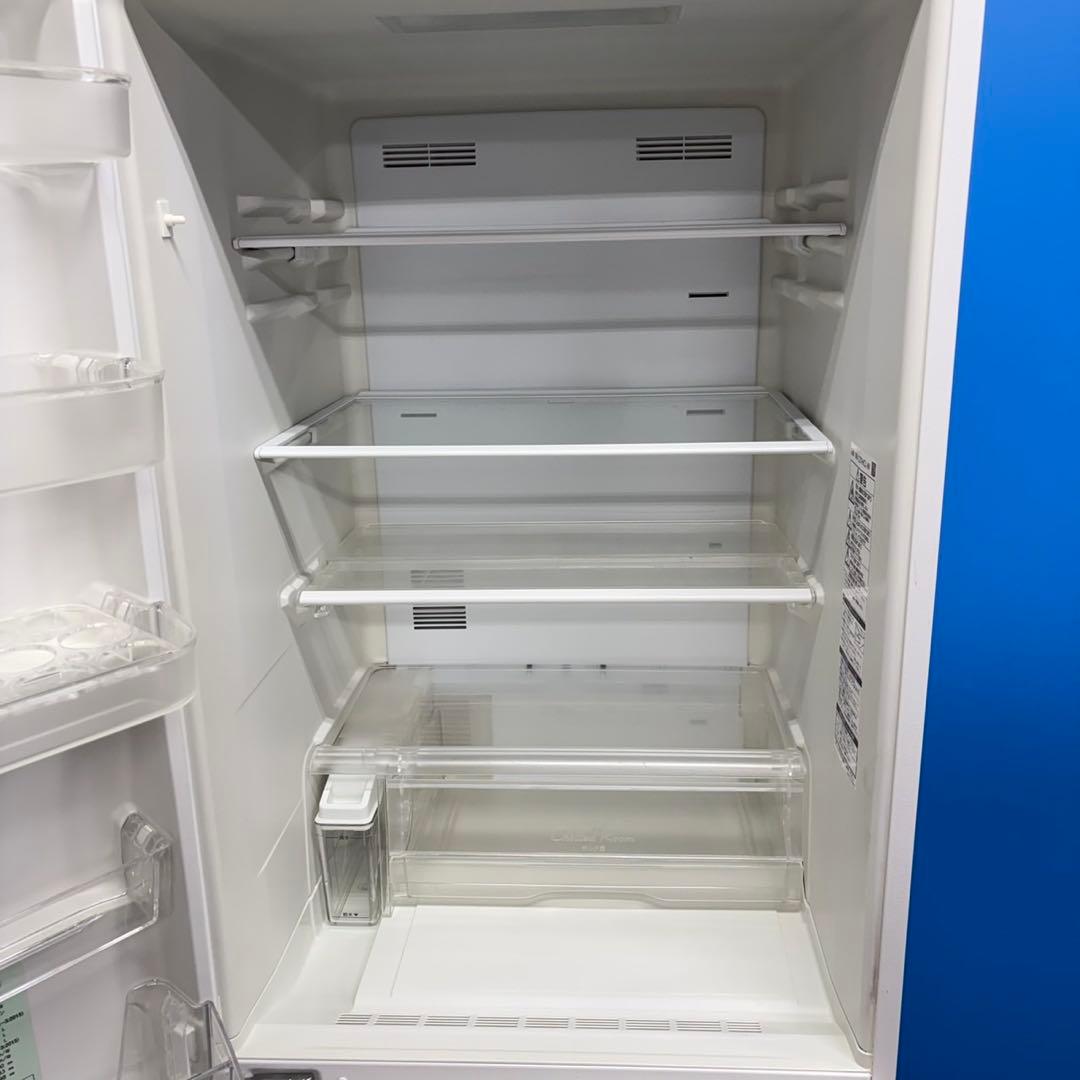 700 大型冷蔵庫　一人暮らし〜四人暮らし　自動製氷機　左開き　半年保証　美品