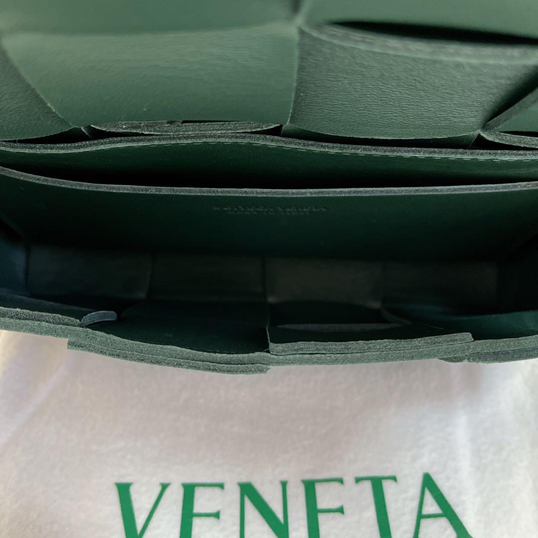 【美品】ボッテガヴェネタ　カセット　ショルダーバッグ　ボディバッグ　グリーン
