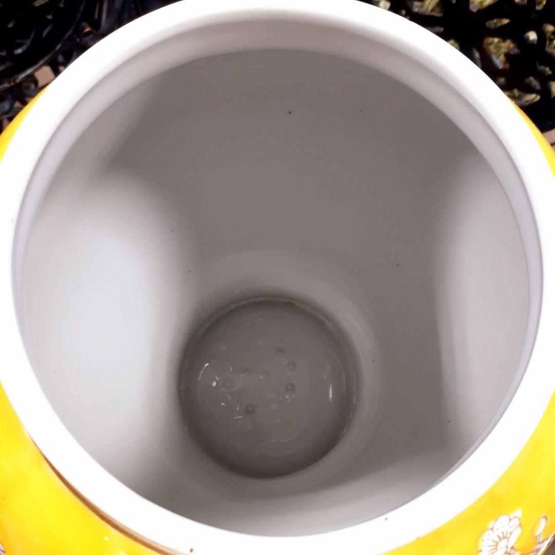 輸入雑貨　シノワズリ　『青白陶器蓋付大壷』　ハンドメイド　陶器　花柄