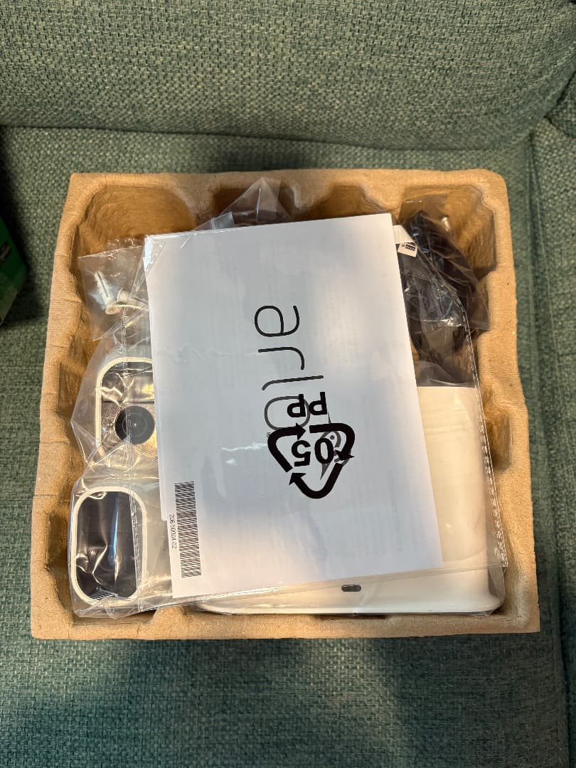 Arlo pro2 カメラ 2台セット+ Pro 2 ベースステーション