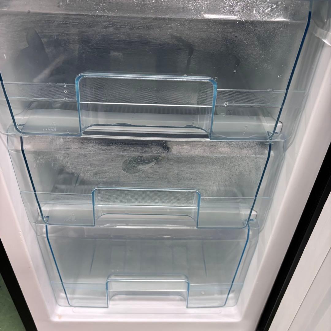 682 アイリスオーヤマ　大容量　冷蔵庫　100〜200L 小型一人暮らし2ドア