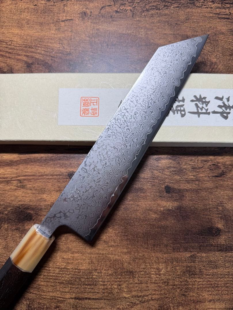 助松　和牛刀 切付　包丁　7寸　VG10 ダマスカス鋼　紫檀白水牛八角柄