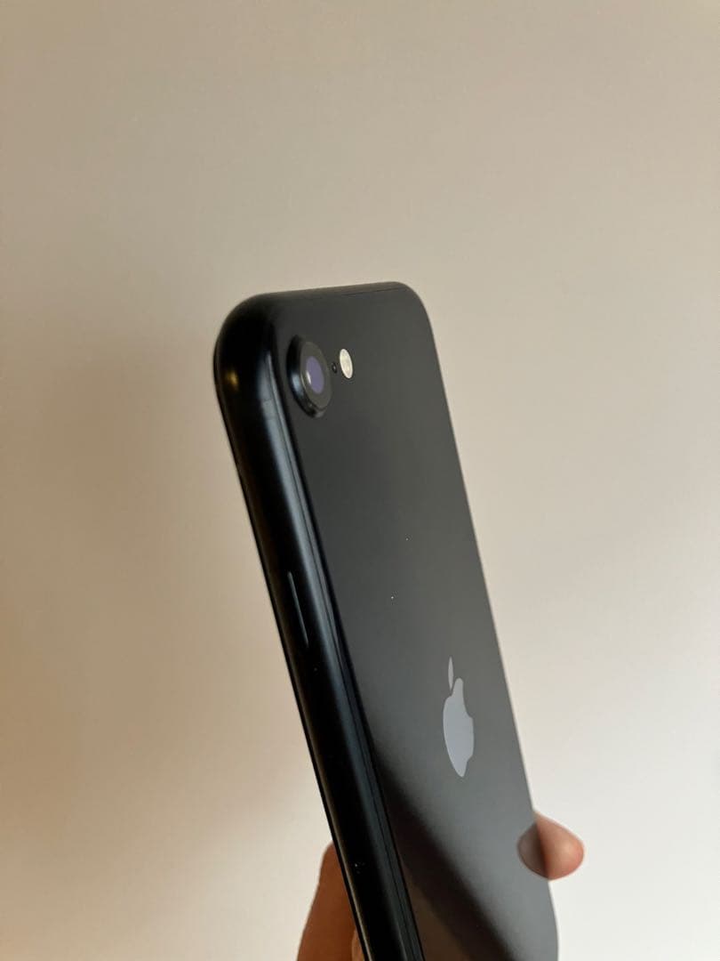 【中古・箱付き】Apple iPhone SE 第3世代 64GB 本体