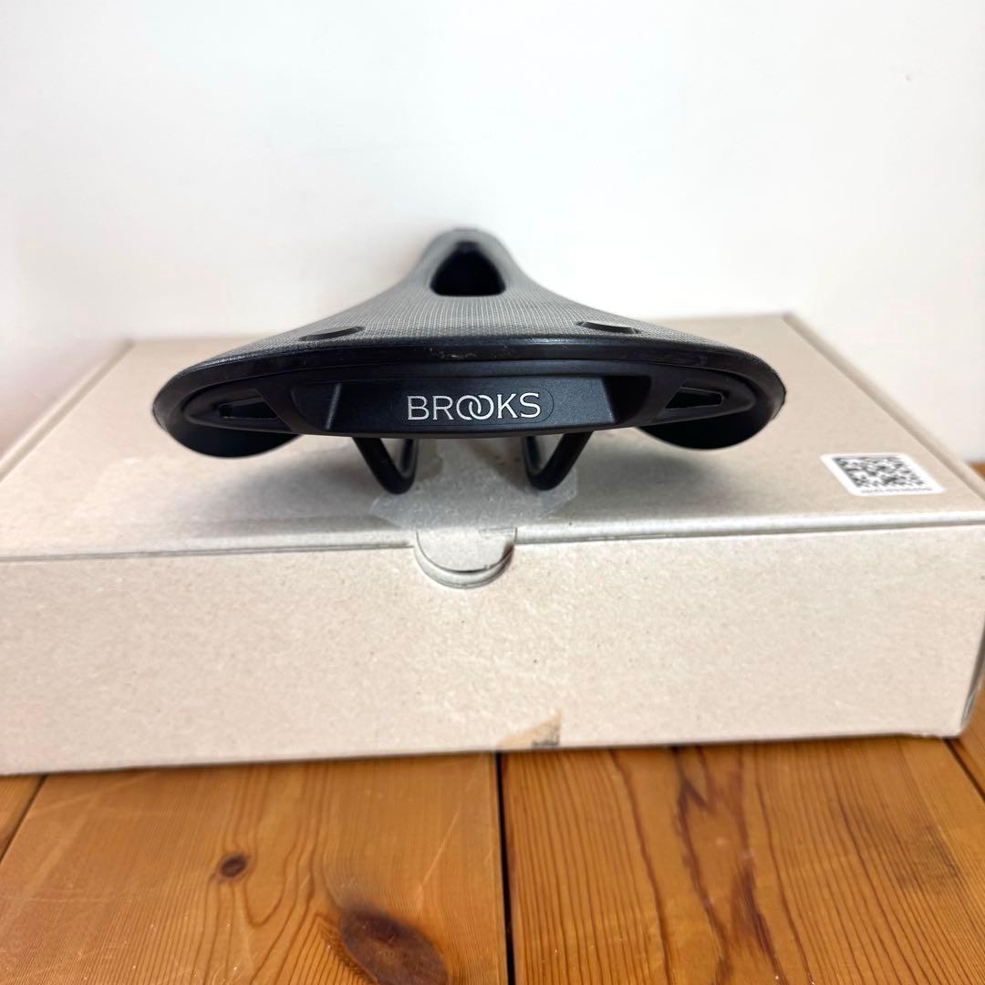 BROOKS カンビウム ALL WEATHER C19 CARVED日本正規品