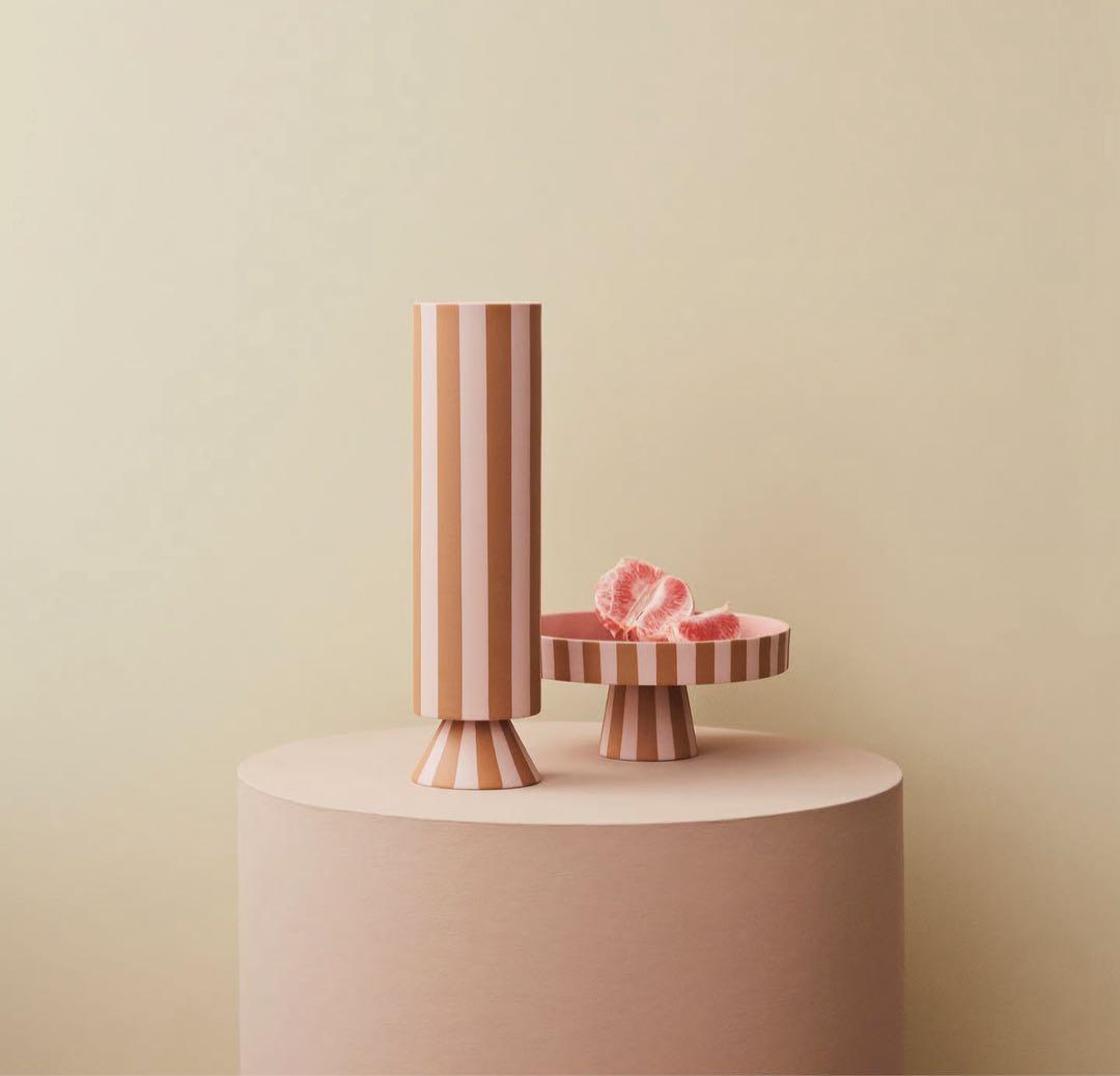 OYOY ケーキスタンド　Ø20 cm caramel-rose