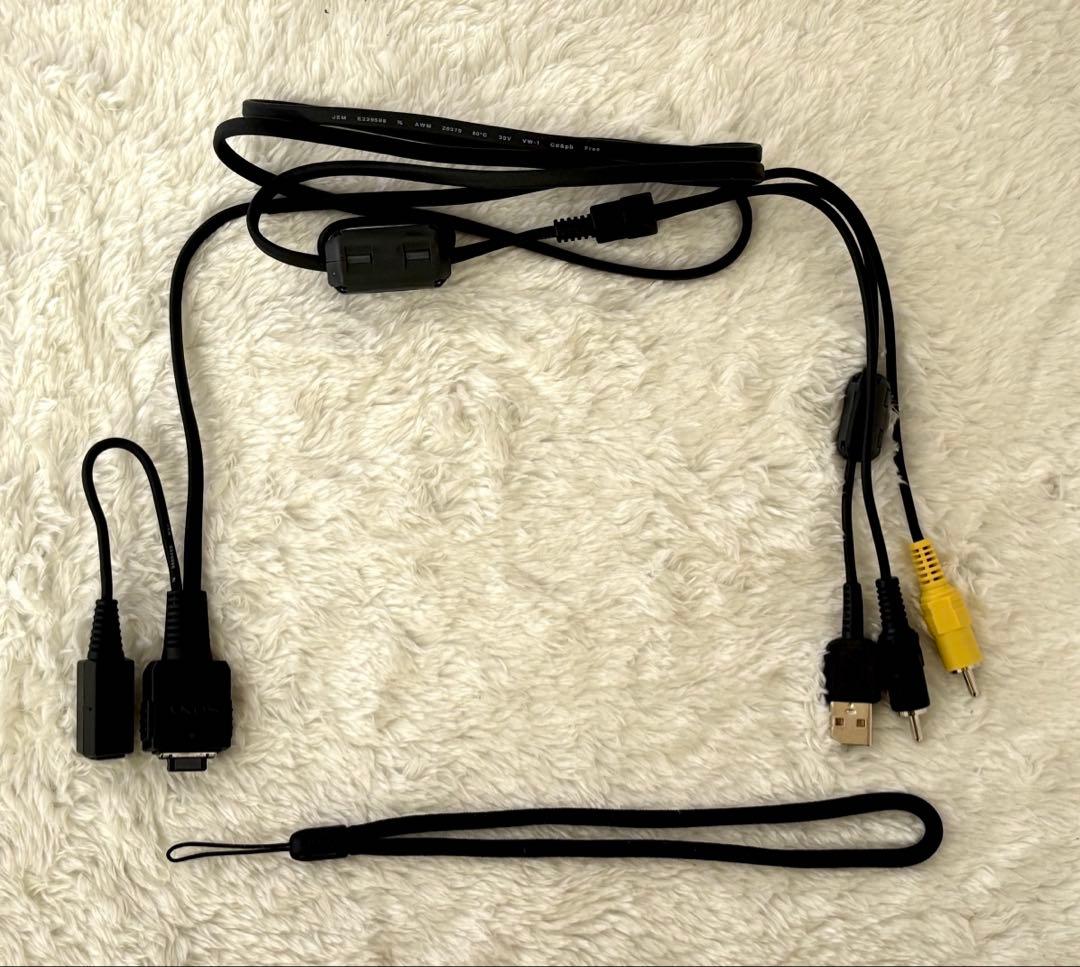 【SONY】Cyber-shot DSC-T30 デジカメ シルバー　コンデジ