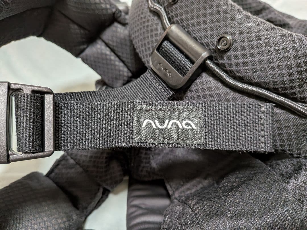 ヌナ　カドルクリック　抱っこ紐