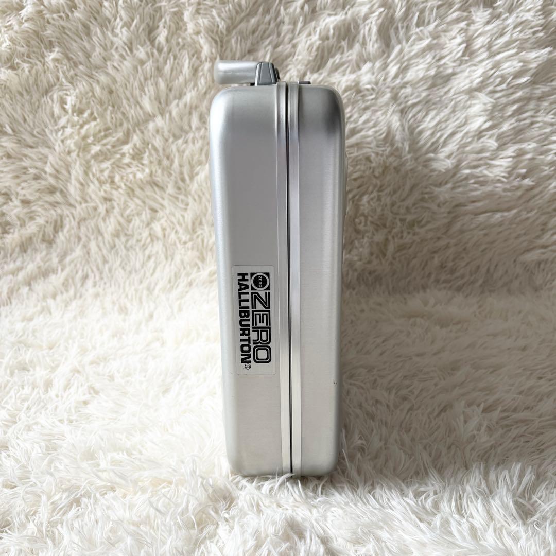 美品✨ゼロハリバートン　アルミ　アタッシュケース　ジュラルミン　ダイヤルロック