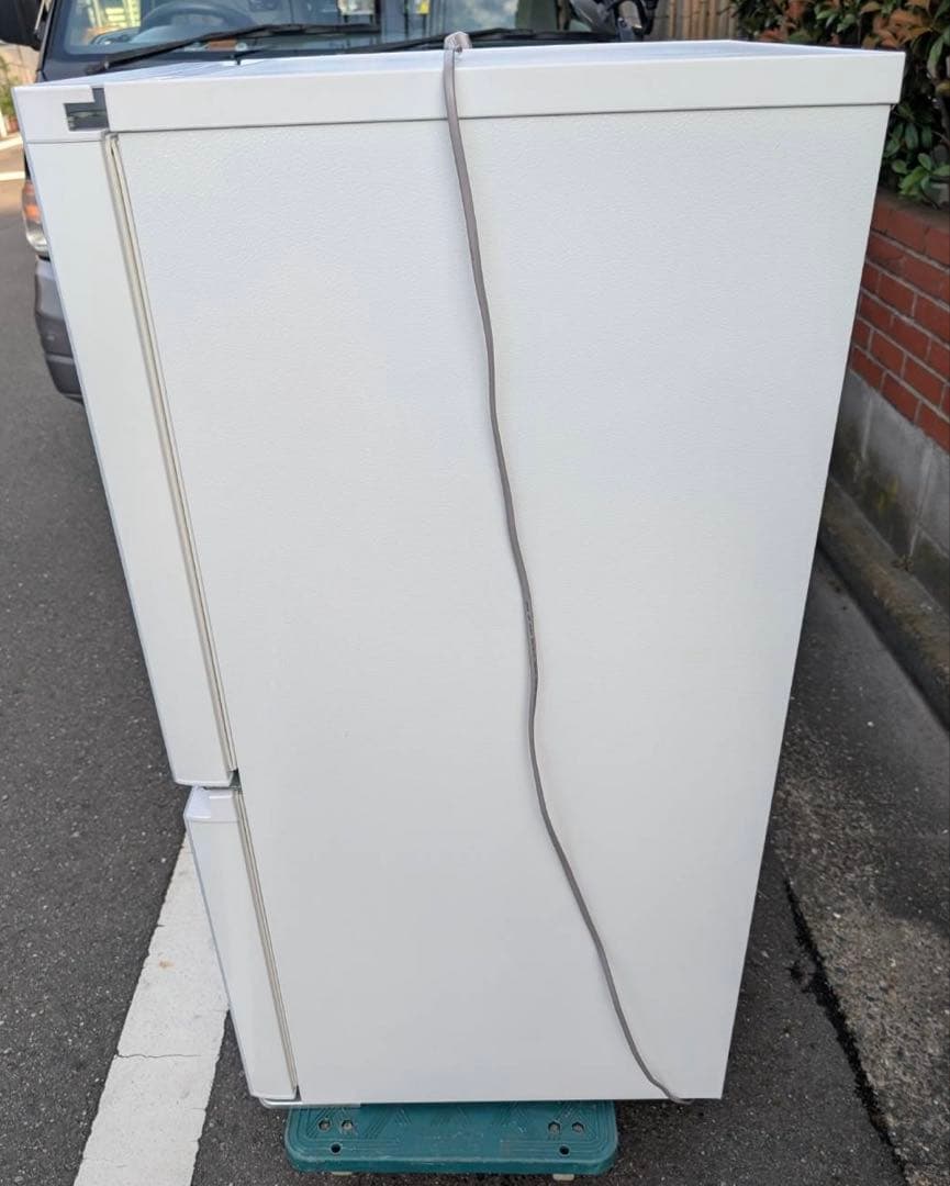 ＊東京都付近取引限定＊美品　ハイセンス　135L冷蔵庫　2022年式　ホワイト
