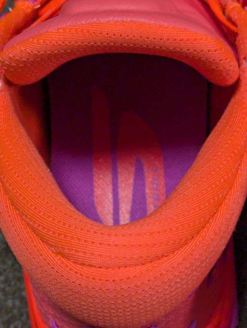 新品　スケッチャーズバスケットシューズ SKX レイン 253020-CRHP