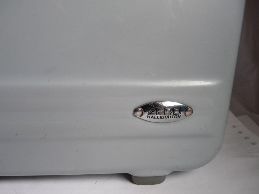 ゼロハリバートン アタッシュケース ポリカーボネート グレー