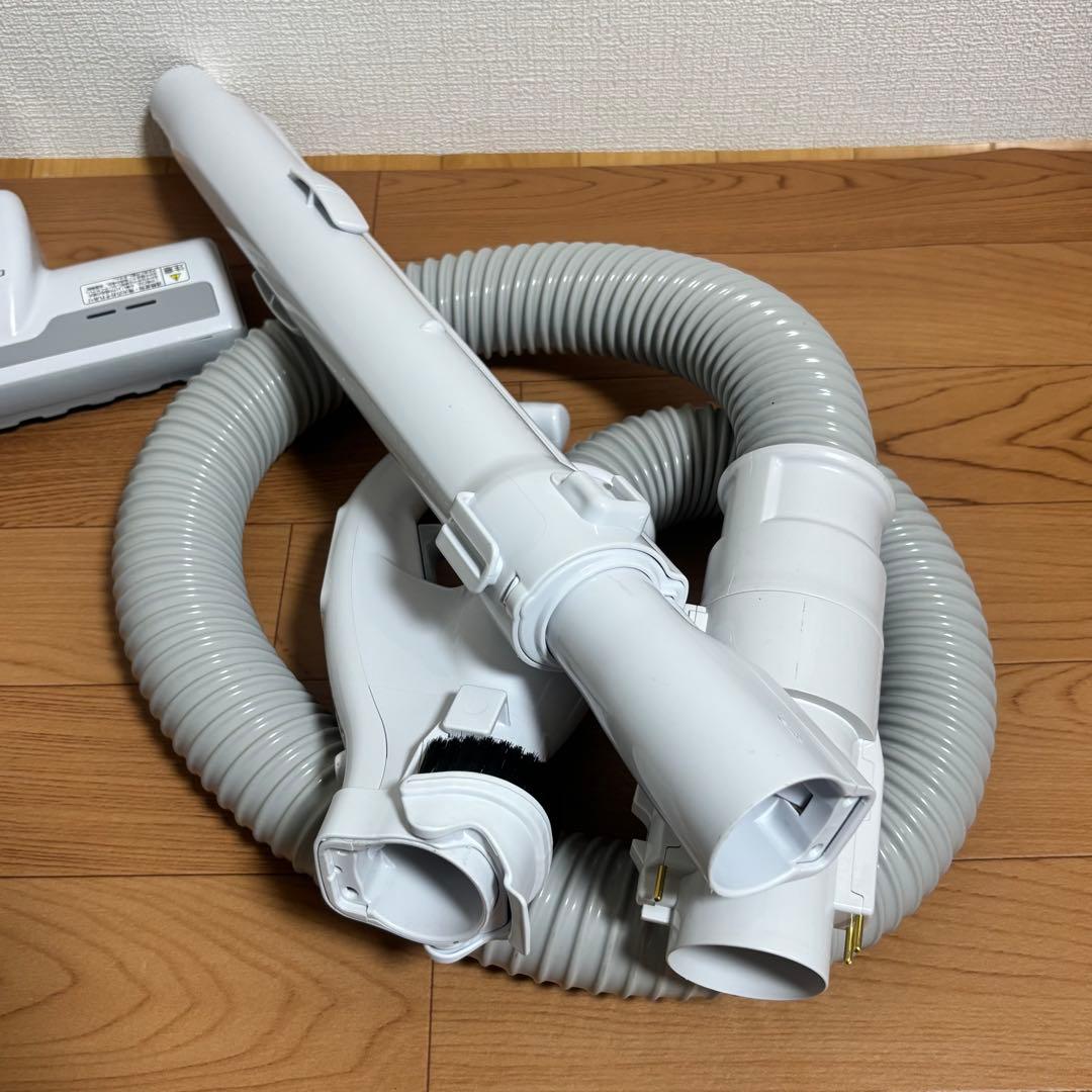 【美品】2023年日本製掃除機　日立CV-KP90K 紙パック掃除機