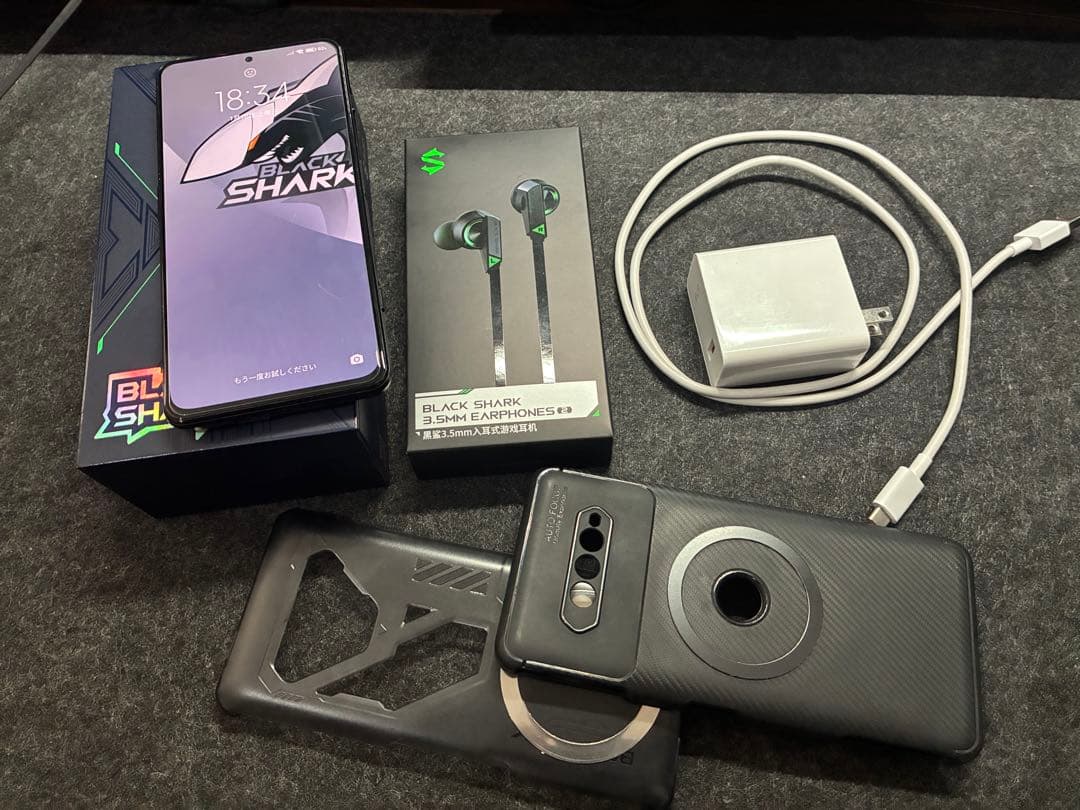 Black Shark4別売イヤホン付　原神プレイにXiaomi Android