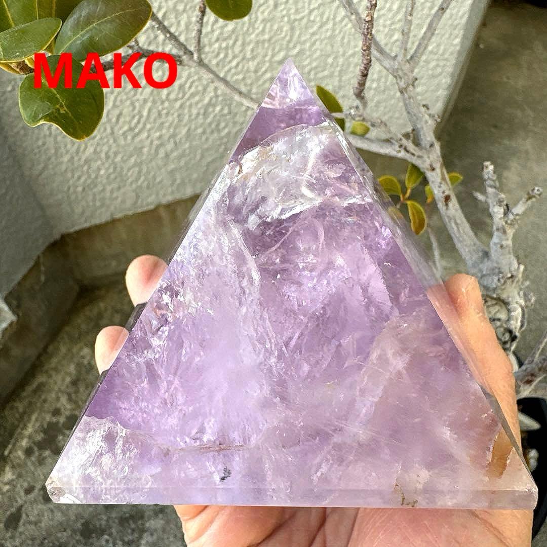 M1878☆アメジストピラミッド625g☆ブラジル産☆天然石　原石