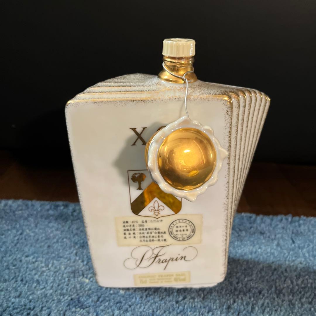 【未開封】パンコニャックXOトランプボトル