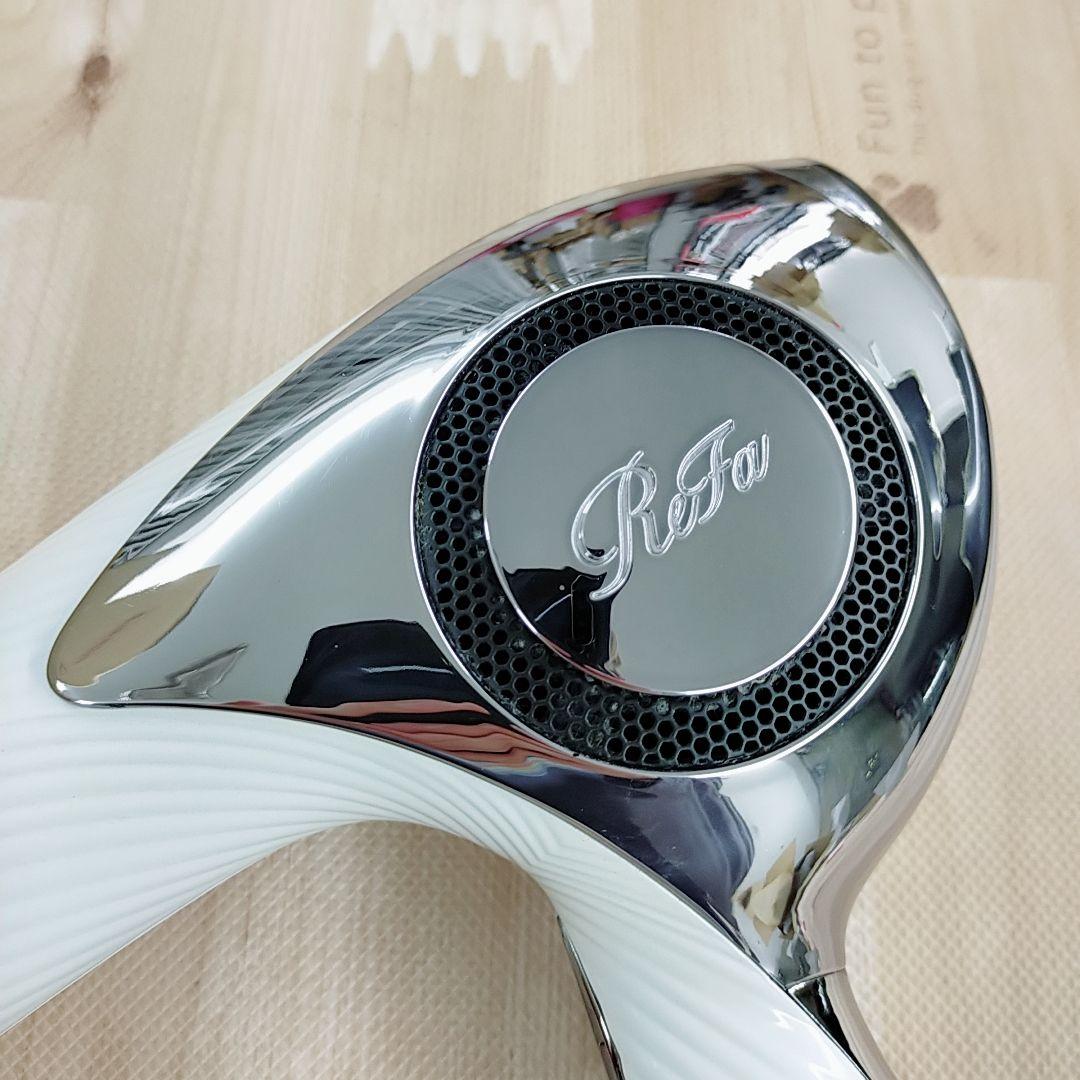 ほぼ未使用○ノズル付き Refa リファ ビューティック ドライヤー MTG