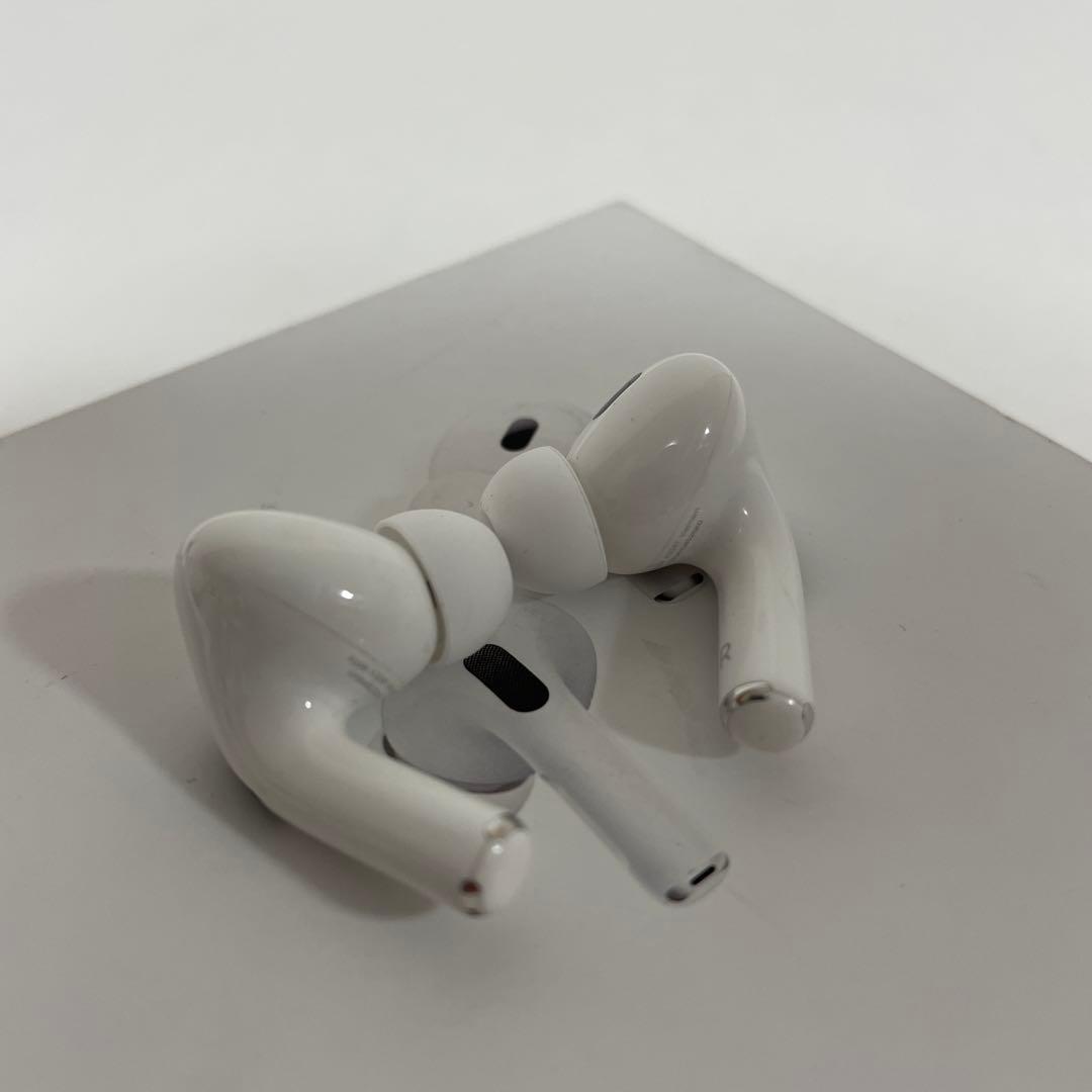 AirPods Pro 第2世代 MTJV3J/A ワイヤレスイヤホン 中古