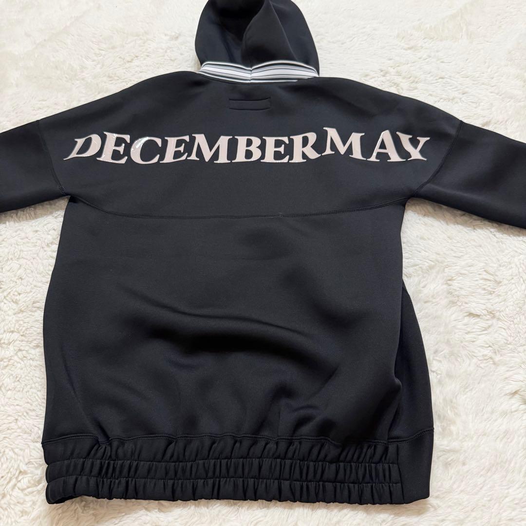 新品 ディセンバーメイ ボンディングパーカーユニセックス S(Lサイズ相当)