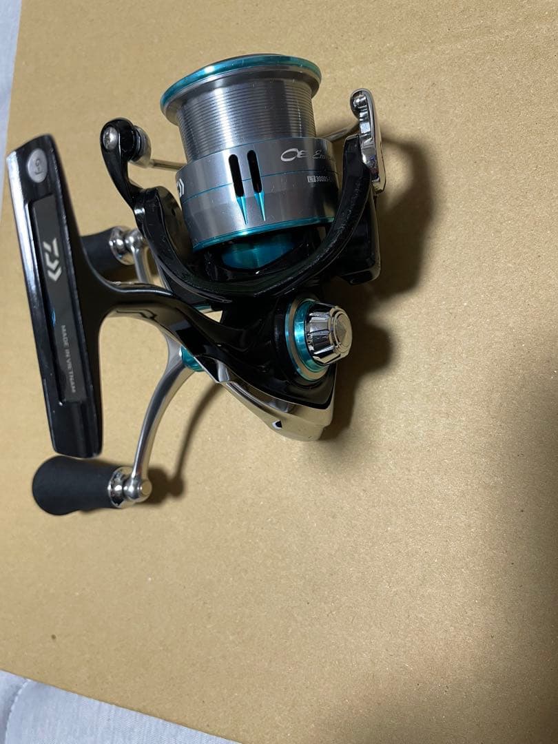 ダイワ　19エメラルダス　LT3000S-CH-DH