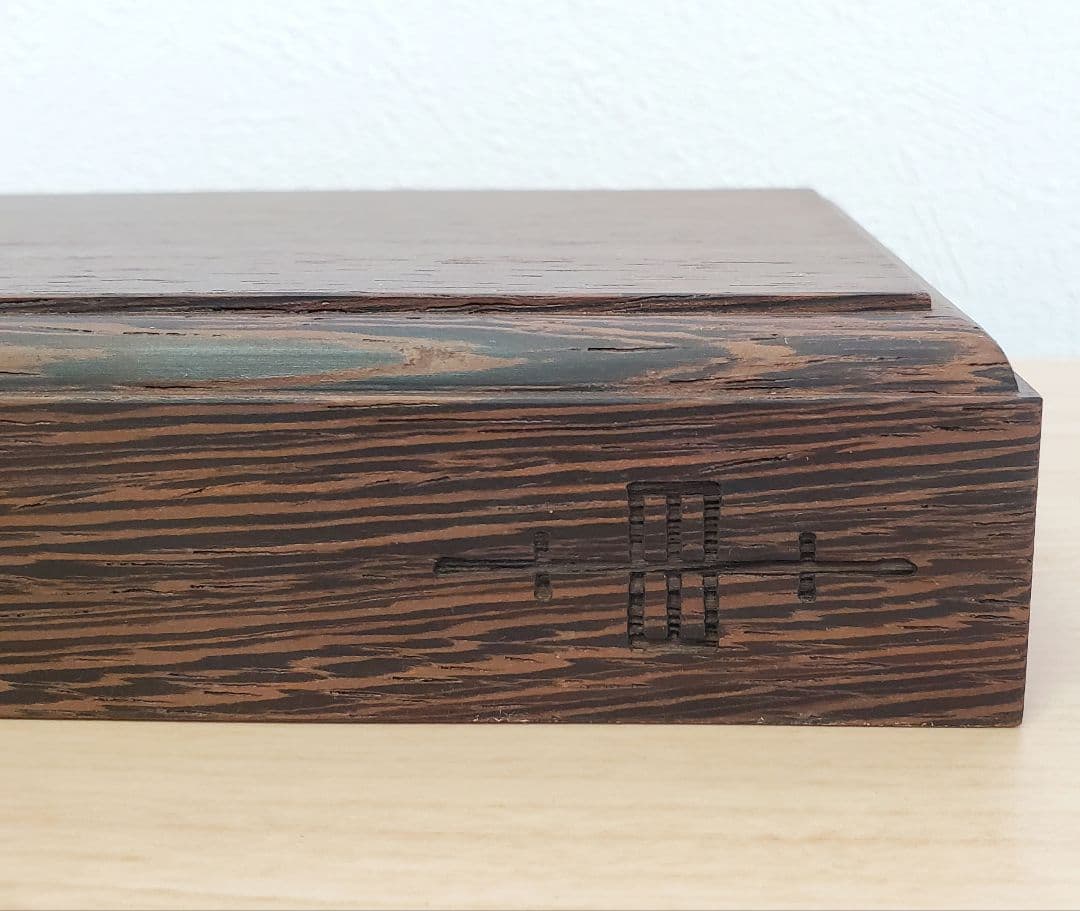 Raw Life Factory ウッドボードinvisible ink RLF
