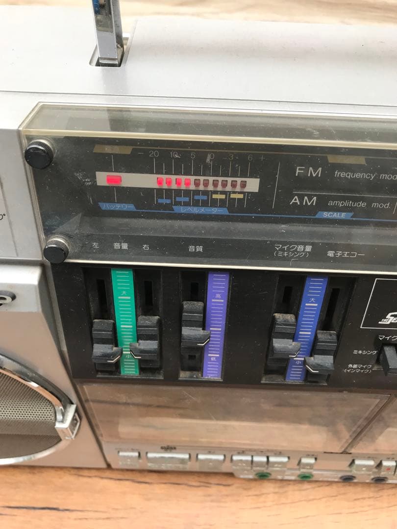 ラジオ・コンポ SHARP THE SEARCHER WF GF-757(F64)
