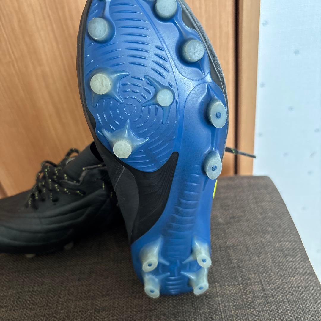 Mizuno Rebula サッカーシューズ ブラック/イエロー