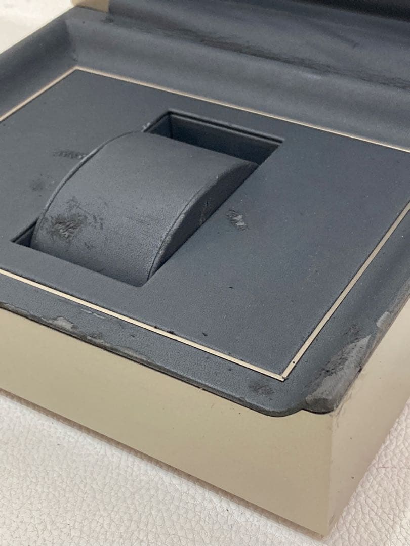 ジャガー・ルクルト レベルソ クォーツ レディース 腕時計 211.8.47