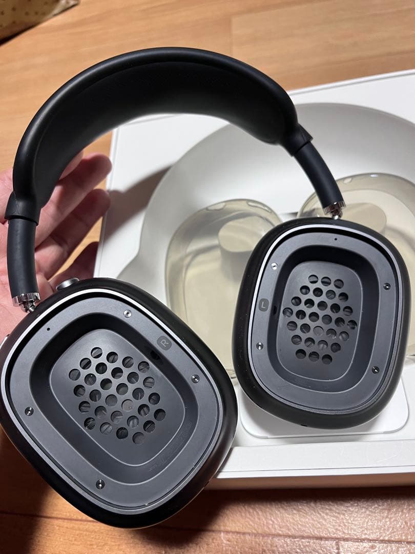 即日発送可　純正AirPods Max美品 箱ありLightning