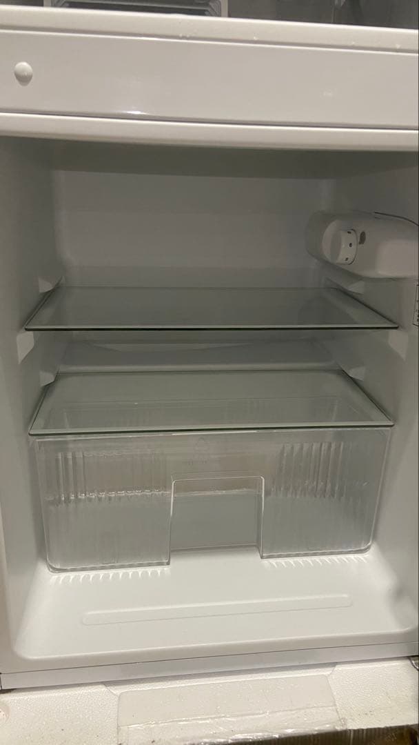 【使用期間半年】2025年製90L 2ドア冷蔵庫comfee