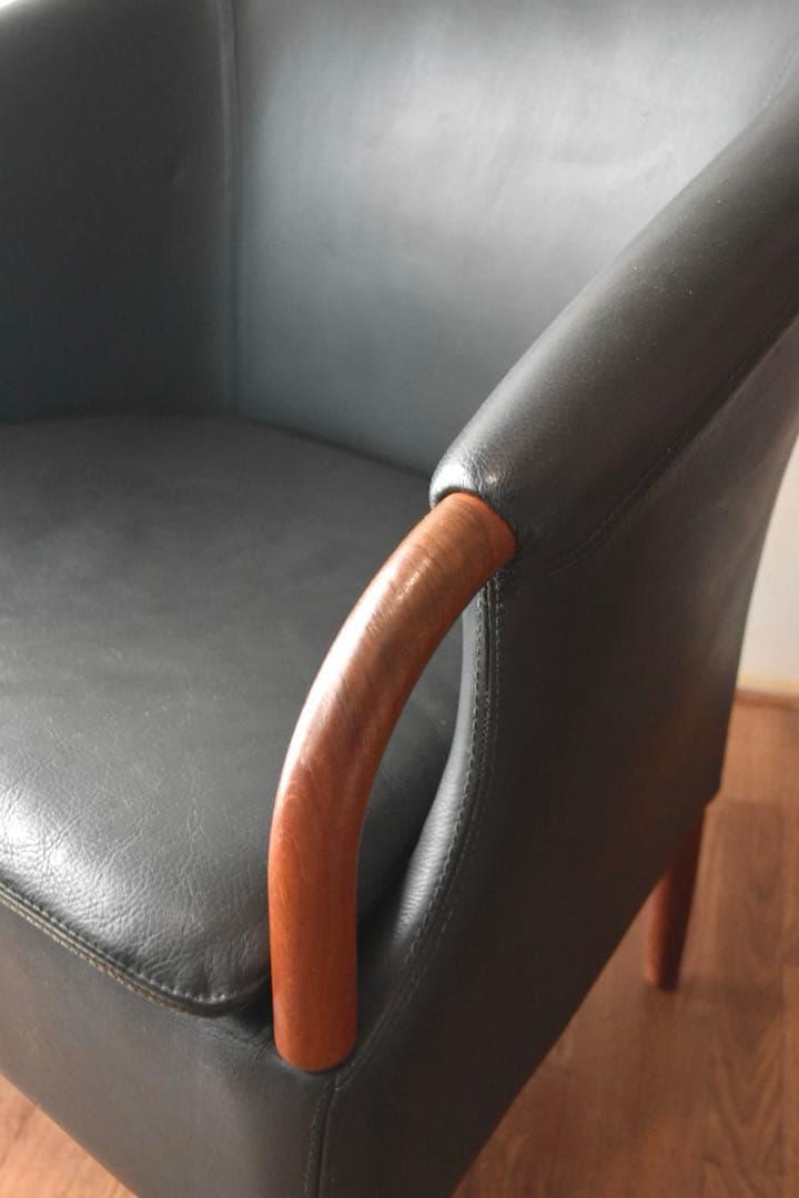 NIELAUS & JEKI MOBLER OPUS ②