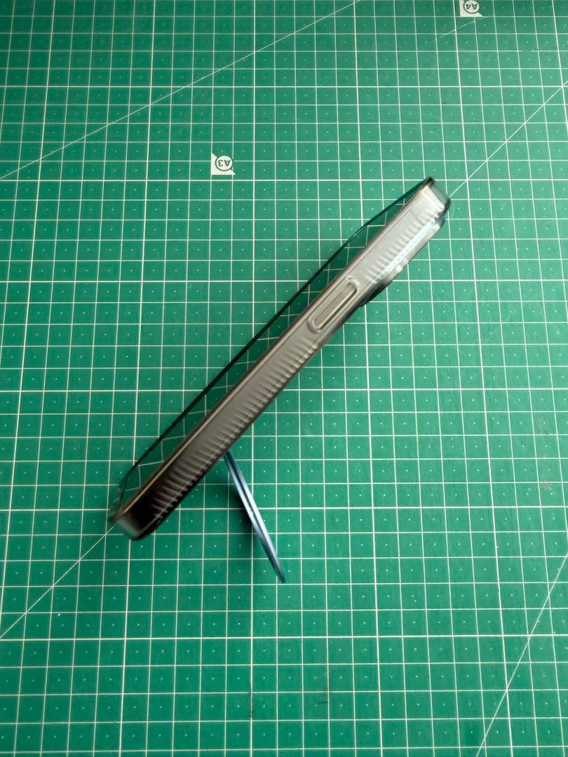 Apple iPhone 15pro 本体 512GB 黒　フィルム ケース付