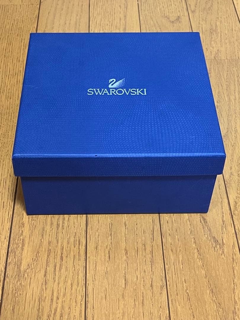 特別価格！ スワロフスキー　スワンのはばたき　クリスタル白鳥 置物ミラー台座付き