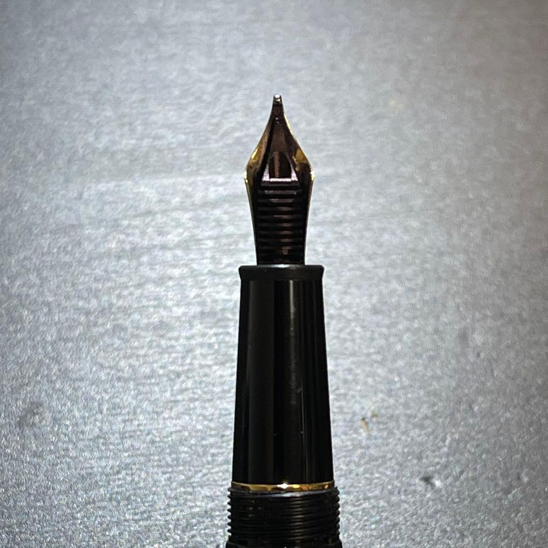 モンブランMontblanc シグネチャーフォーグッド　万年筆 サファイア付き