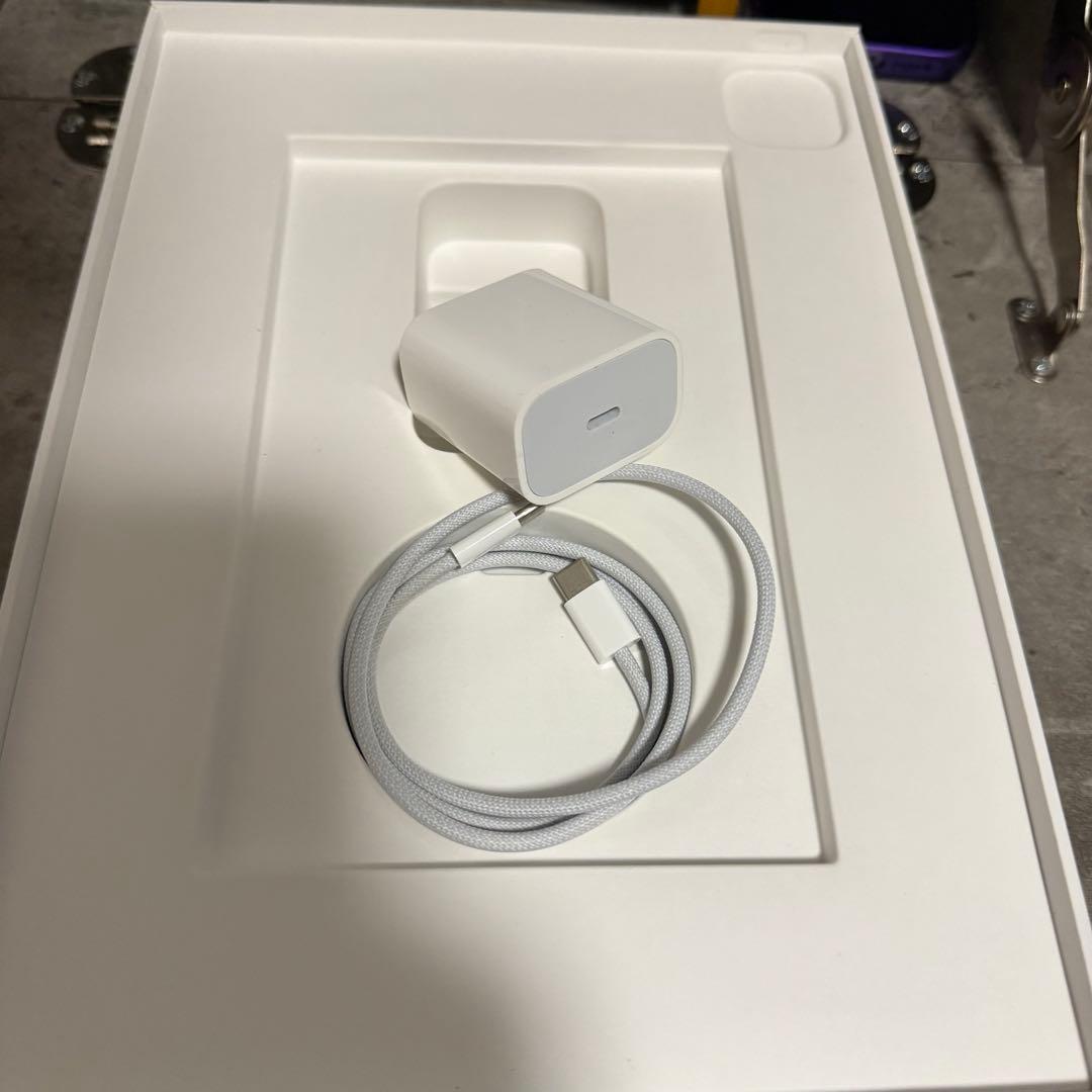 【美品】Apple iPad Pro 11インチ (第4世代) スペースグレー