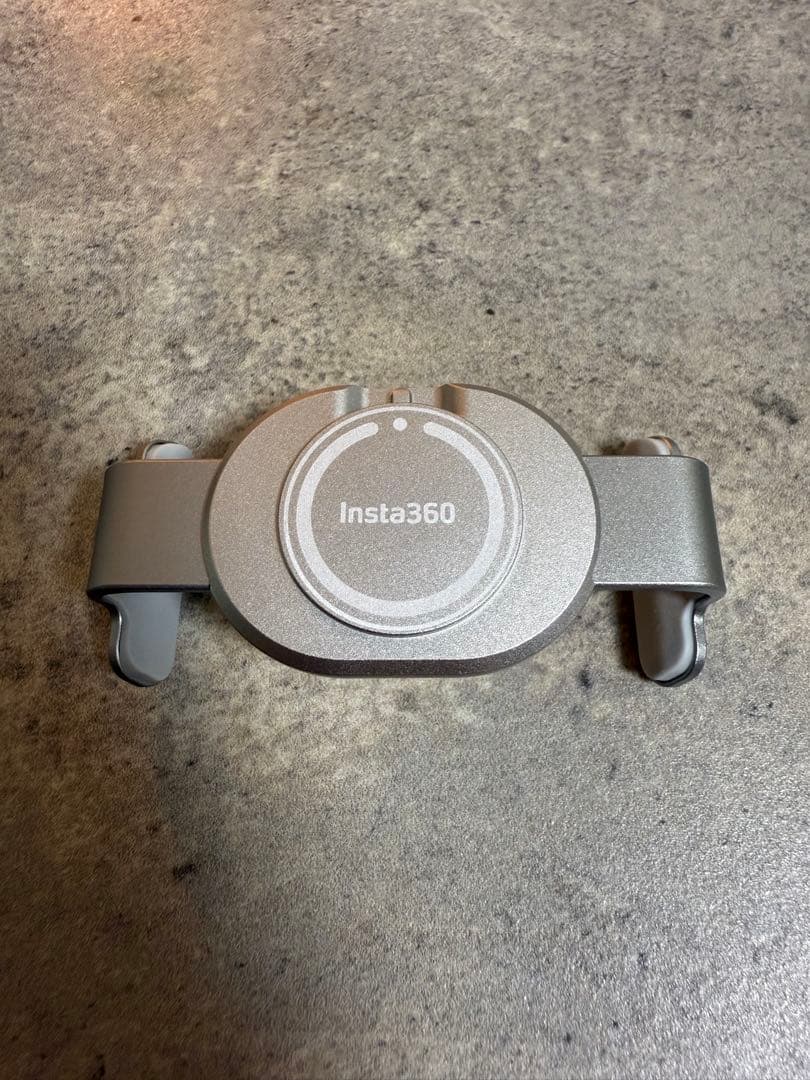 ジンバル　Insta360 flow 2 pro