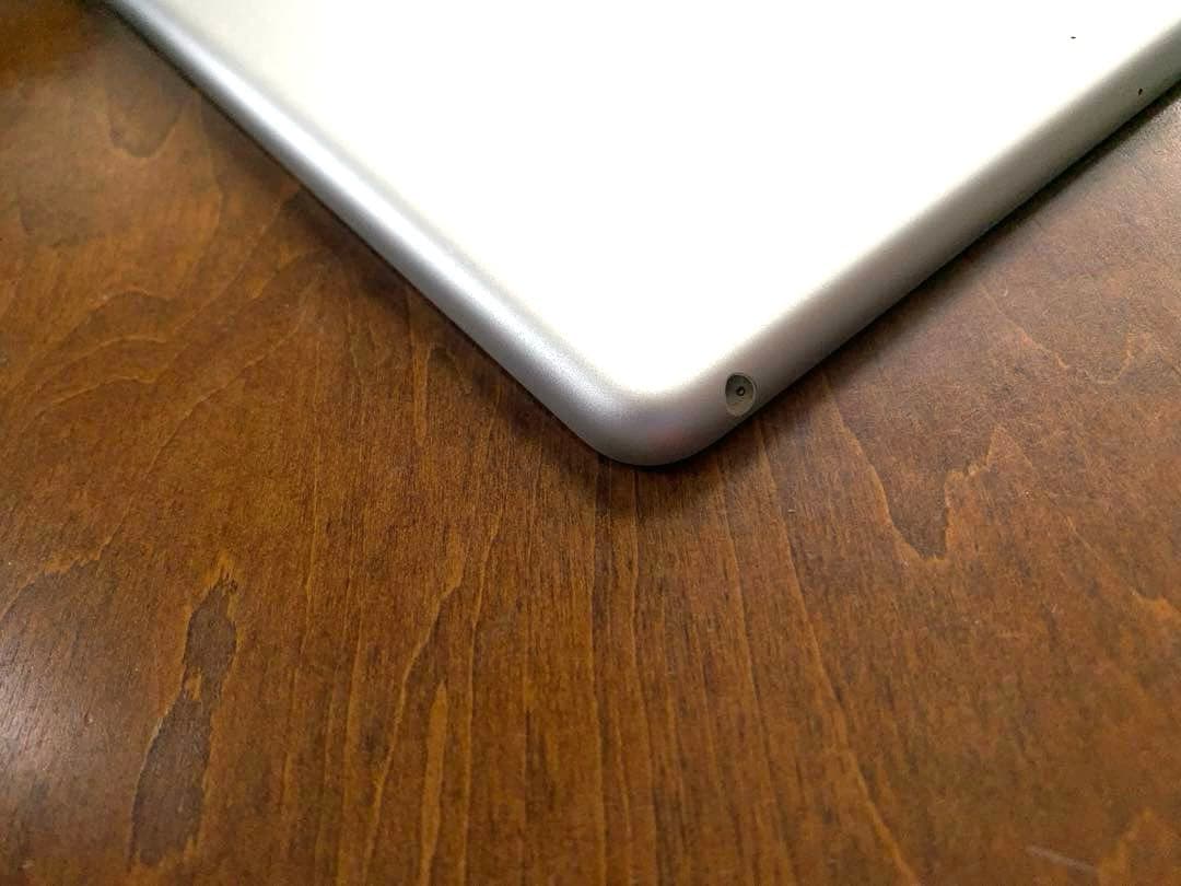 ☆週末限定値下げ☆画面汚れあり☆iPad6 第6世代 128G WIFIモデル☆