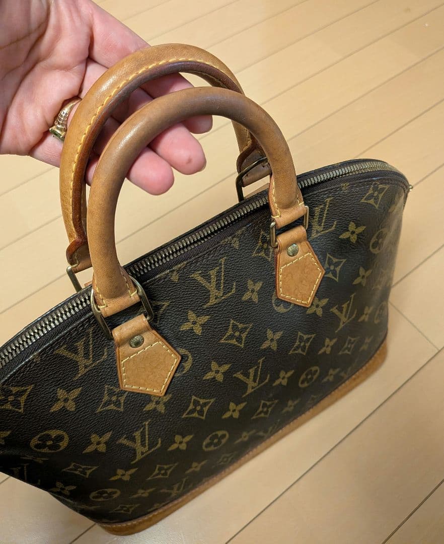 ルイ・ヴィトン　アルマ