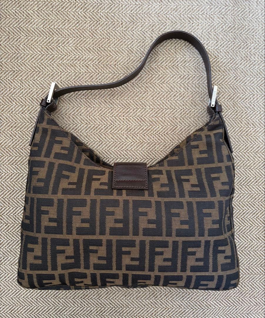 FENDI FFロゴ ショルダーバッグ