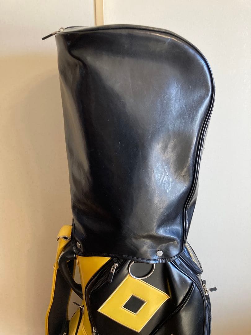 onoff オノフ　ゴルフキャディバッグ ツアー仕様　ブラックxイエロー