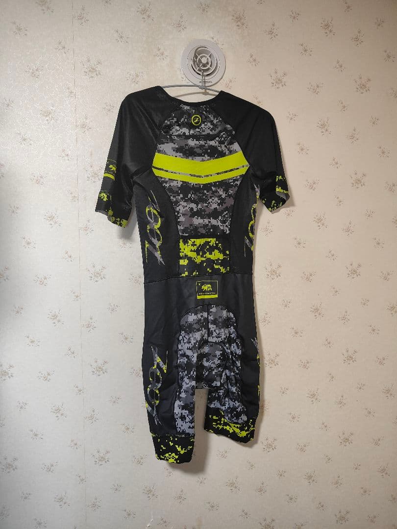 Zoot Tri Aero Full Zip Racesuitキャップ付き！