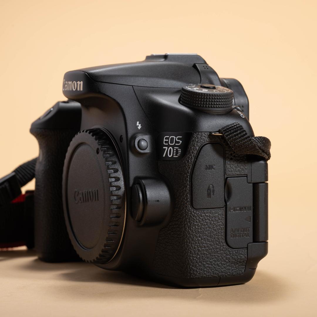 wi-fi搭載！Canon EOS 70D 望遠レンズキット 75-300mm