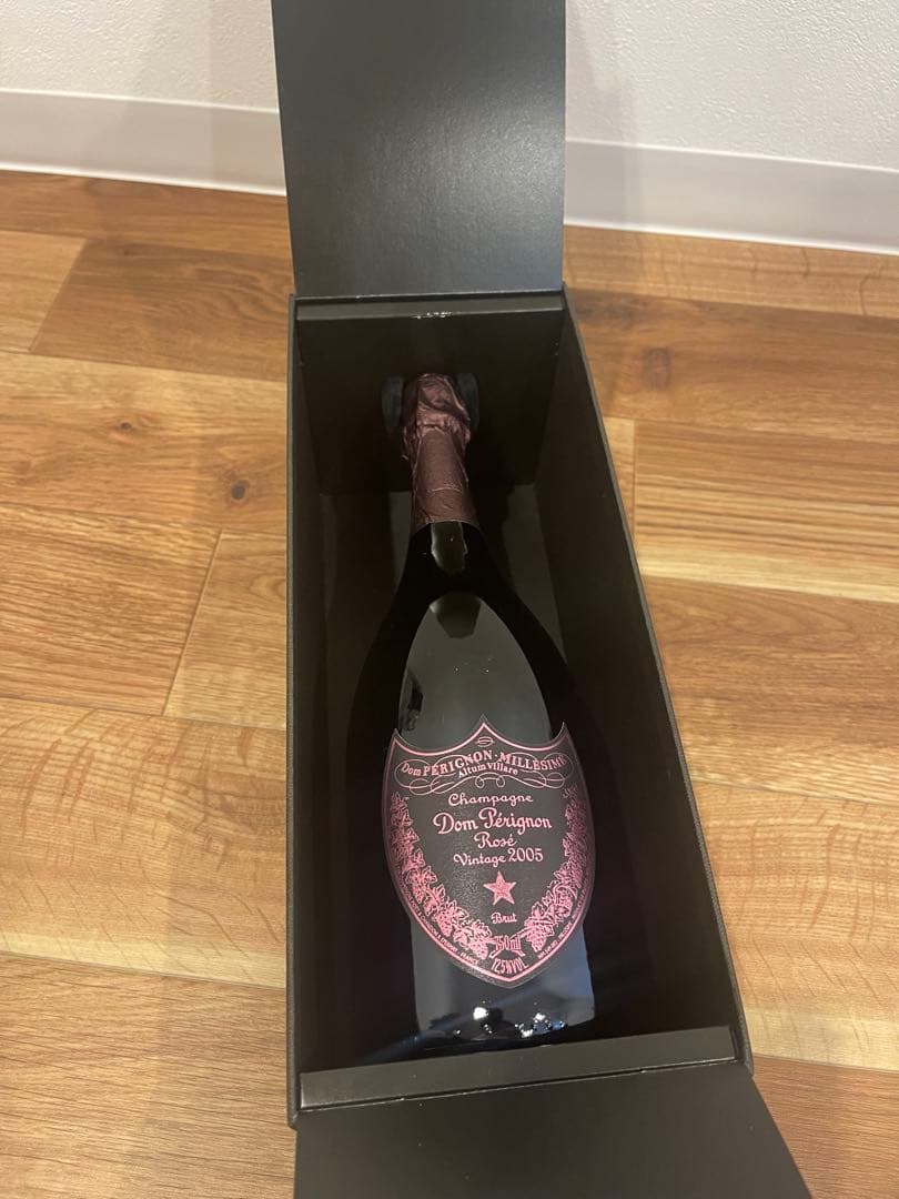 【箱付き】ドンペリニヨン ヴィンテージロ ゼ 2005ピンク