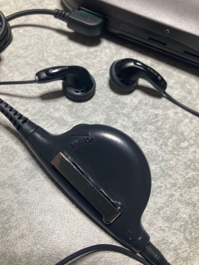 SONY ポータブルCDプレーヤー D-335 Discman ESP 動作品