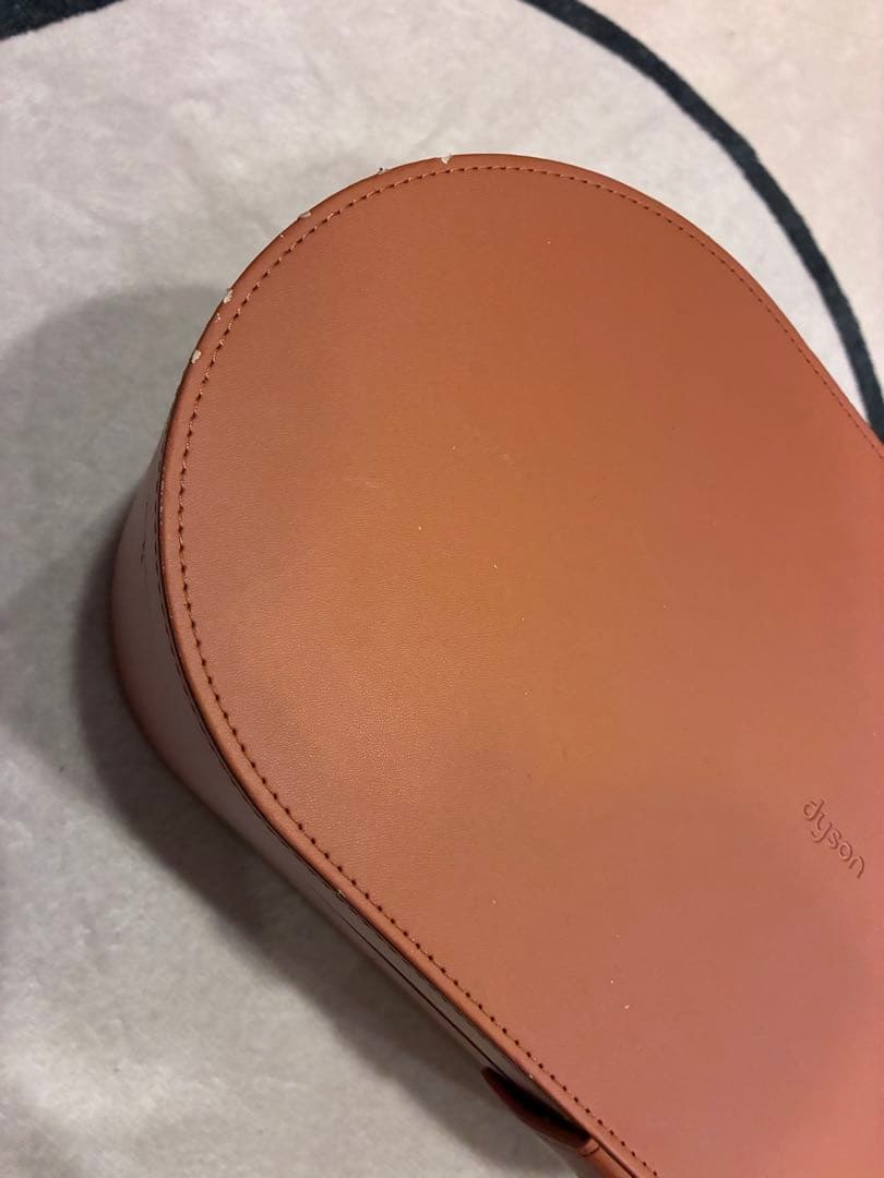 Dyson Airwrap 専用ケース付き