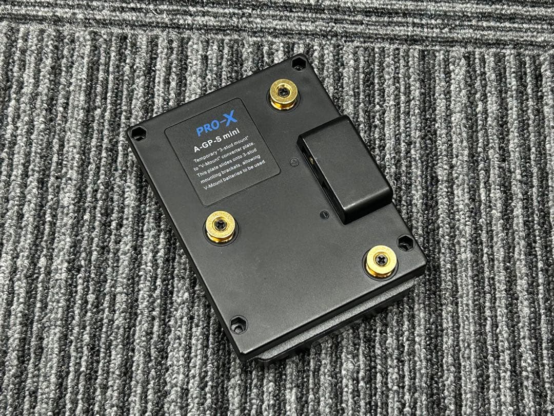 業務用モニター　Panasonic BT-LH8OW 7.9インチモニター