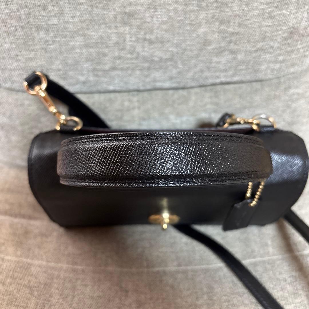 Coach レザー ハンドバッグ ブラック 中型 ショルダー付