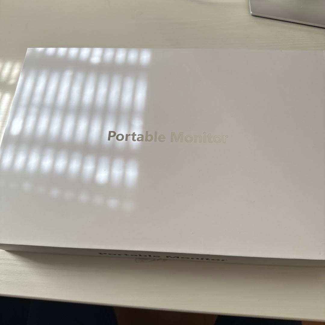 ポータブルモニター　cocopar15.6インチ