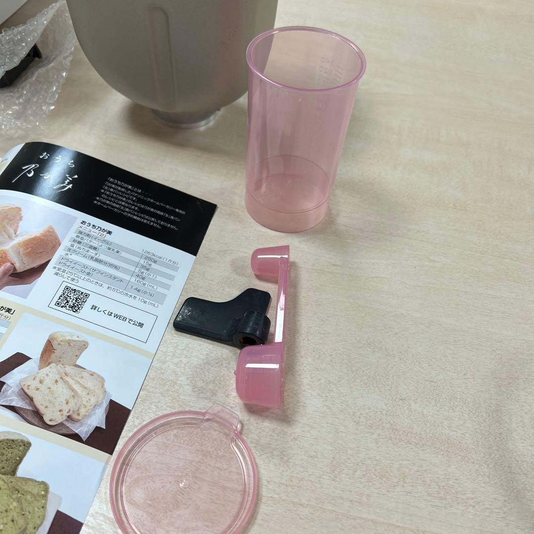 2025 年製ホームベーカリー　パナソニック　SD-MT4