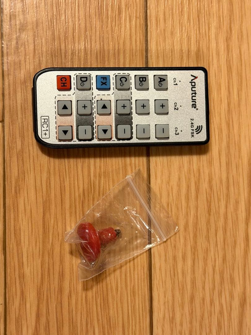 (中古) Aputure LS 600d (ダボ:26パイ) + F10レンズ