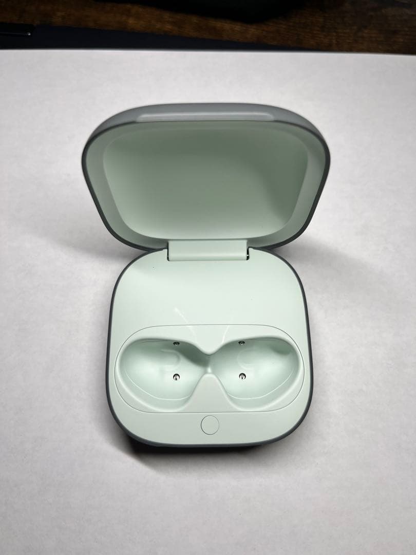 Beats Fit Pro セージグレイ